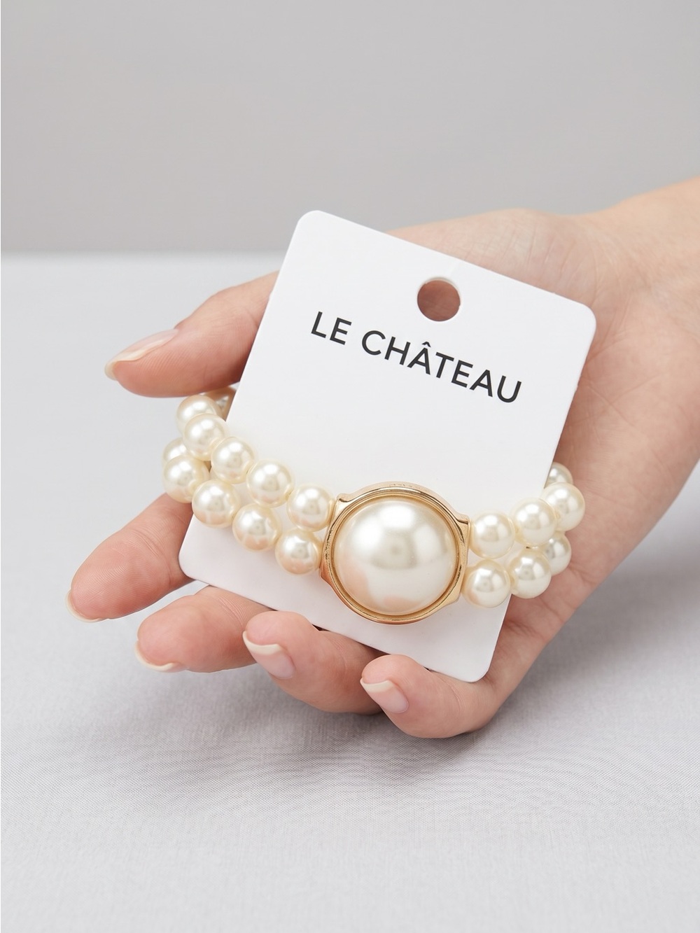 le chateau Pearl Cluster Bracelet — Ivory Pearls with Gold Center